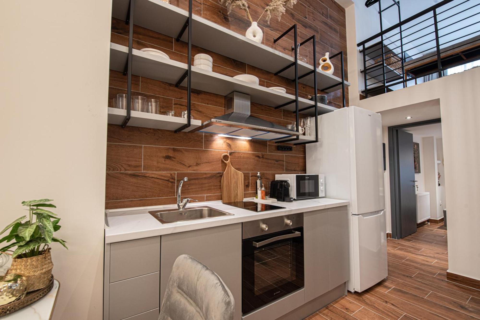 Luxe Loft Near Seaside